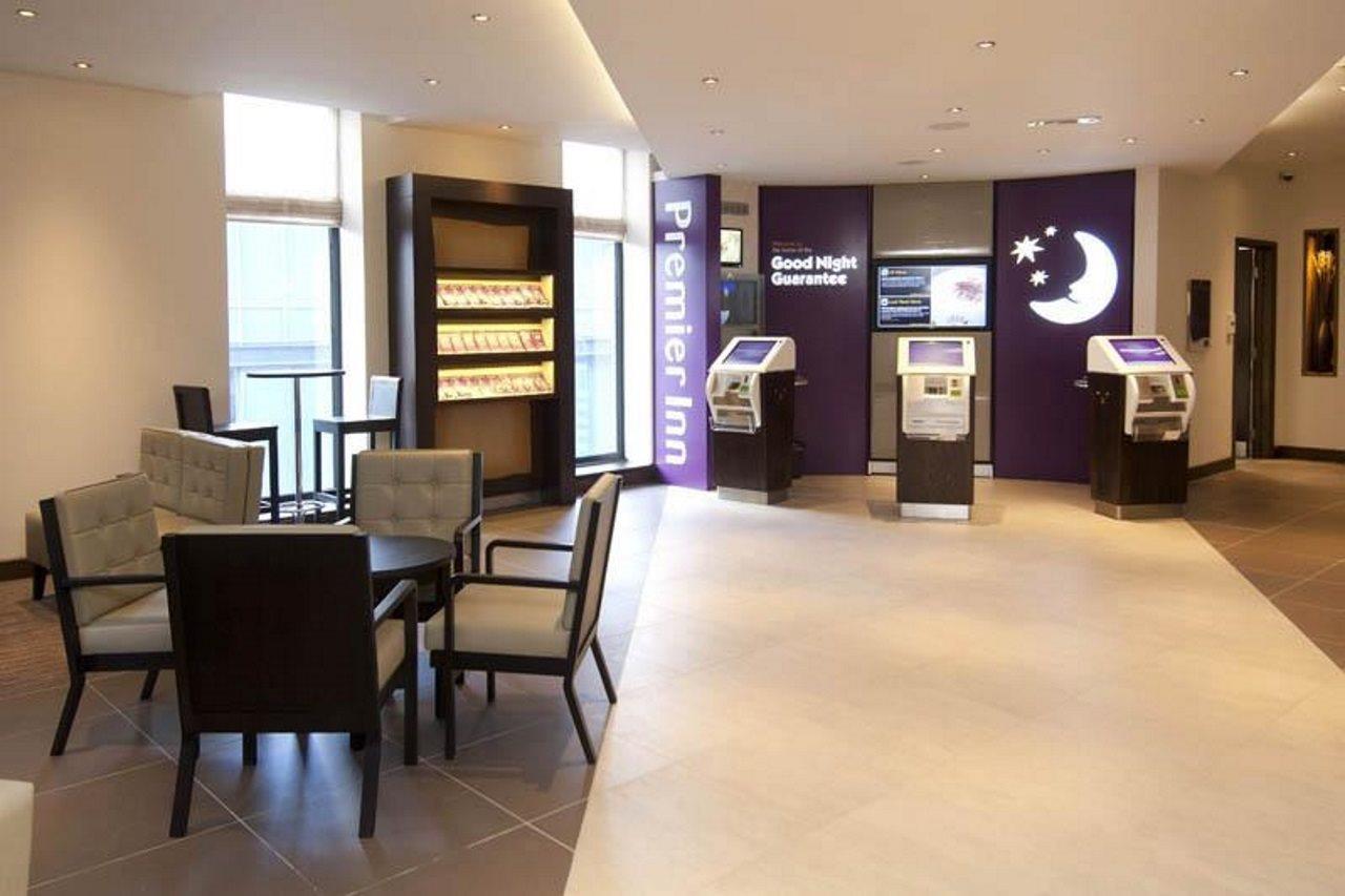 Premier Inn Liverpool City Centre - Moorfields Exterior photo